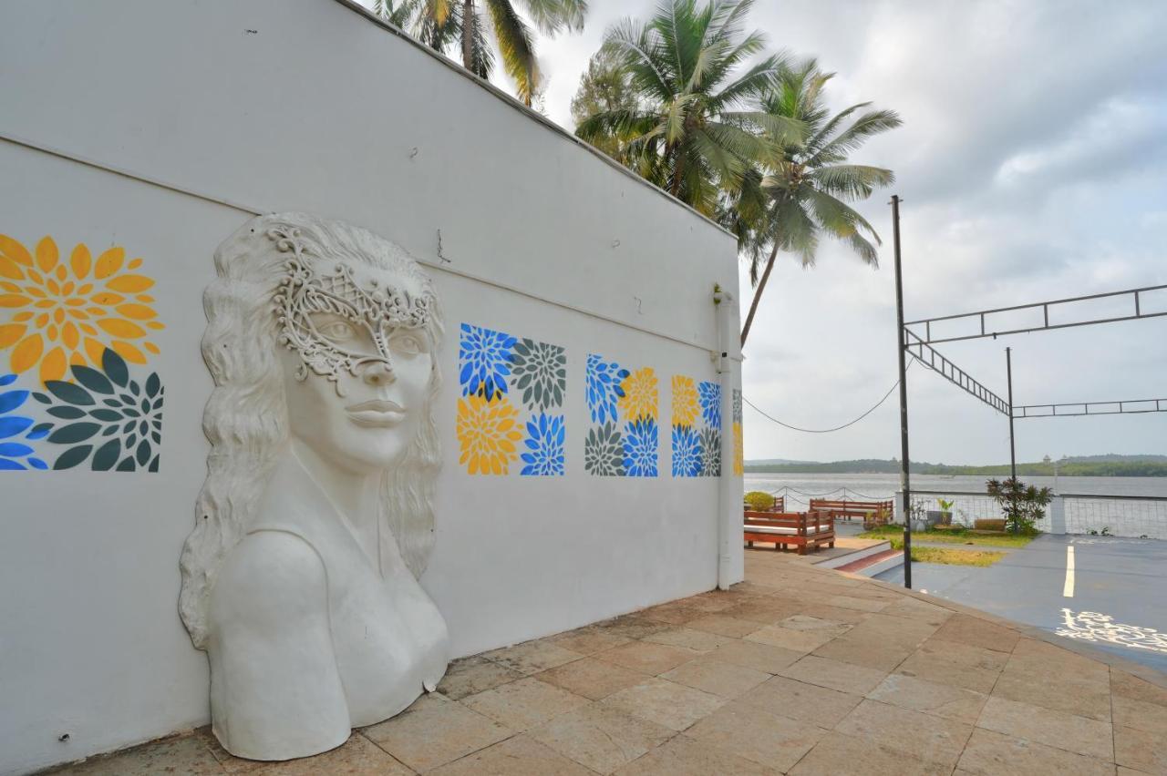 Blu Missel By The River Ribandar Buitenkant foto