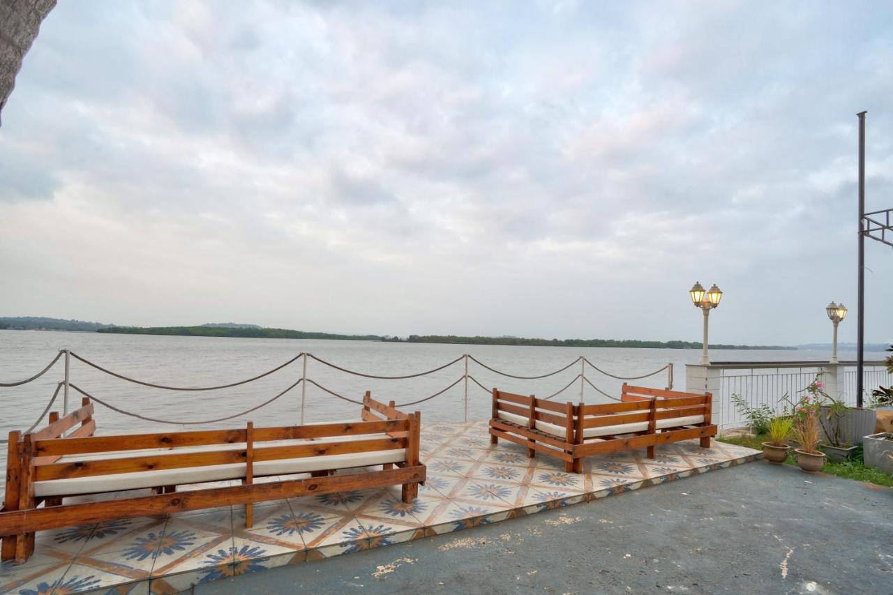 Blu Missel By The River Ribandar Buitenkant foto
