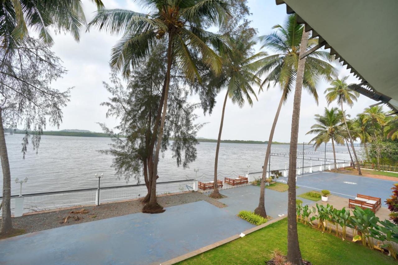 Blu Missel By The River Ribandar Buitenkant foto
