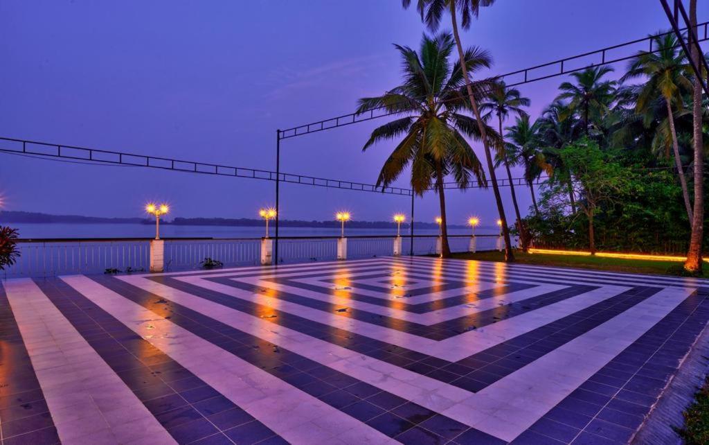 Blu Missel By The River Ribandar Buitenkant foto